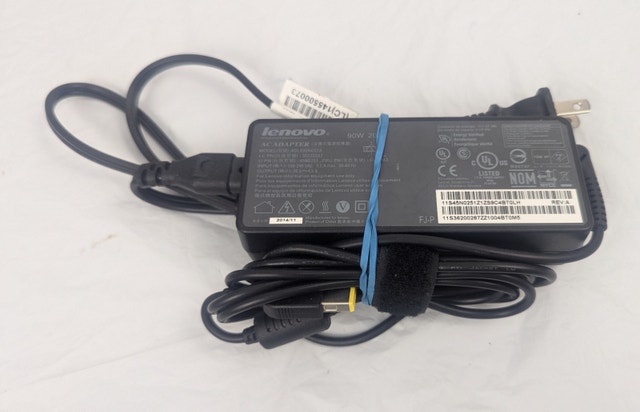 Genuine Lenovo 90W AC Power Adapter 20V 4.5A ADLX90NLC2A 3620028