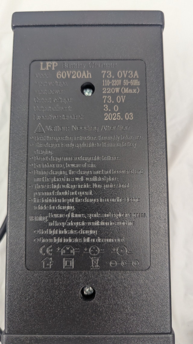 60V 20Ah E-bike Battery Charger Adapter 73V 3A - photo 3