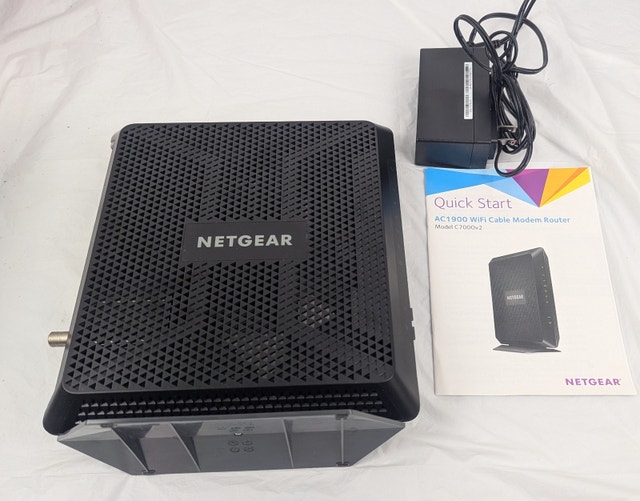 NETGEAR Nighthawk AC1900 Wi-Fi Router - C7000-100NAS - photo 3