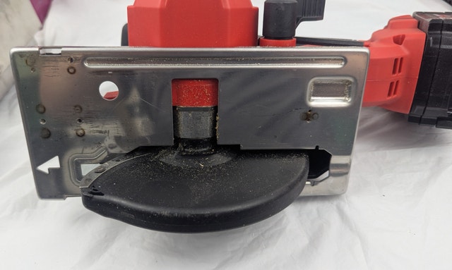 Milwaukee Metal Saw 2 M18 Red Lithium Battery Packs 2782-20 18V - photo 4