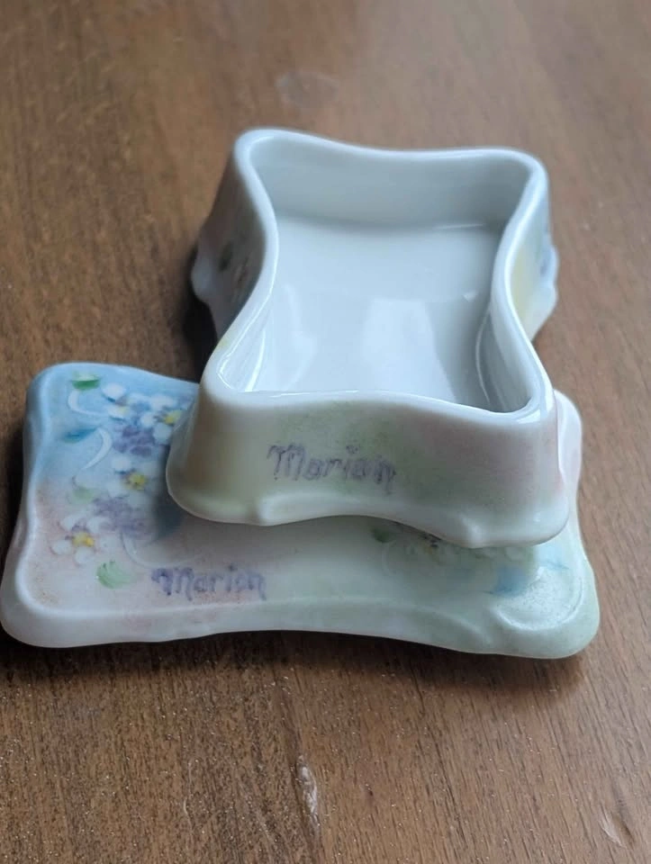 Pretty Floral Porcelain Trinket Box - photo 5