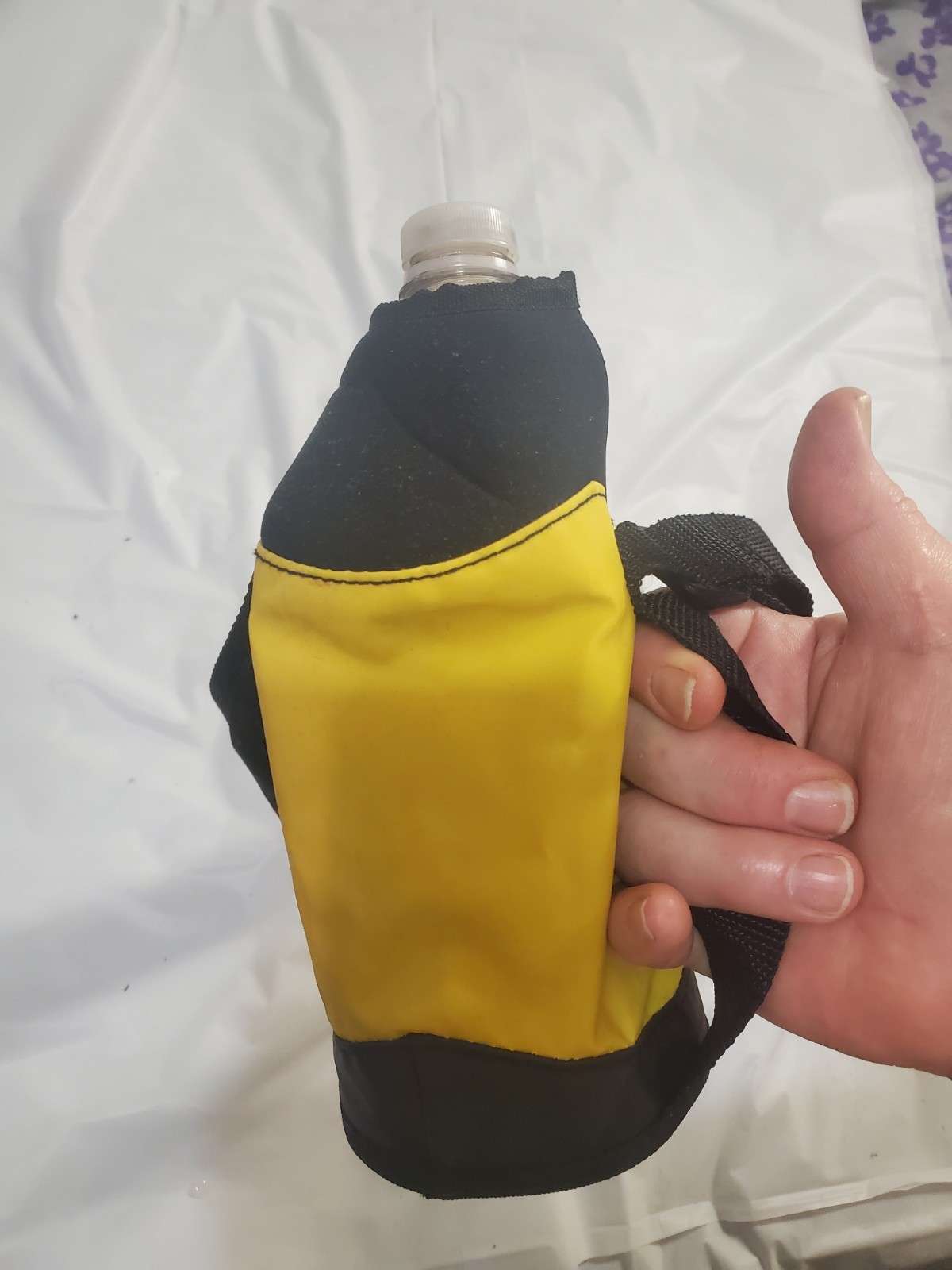 Arctic Zone Insulated Bottle Sleeve Yellow Black 16.9 fl oz