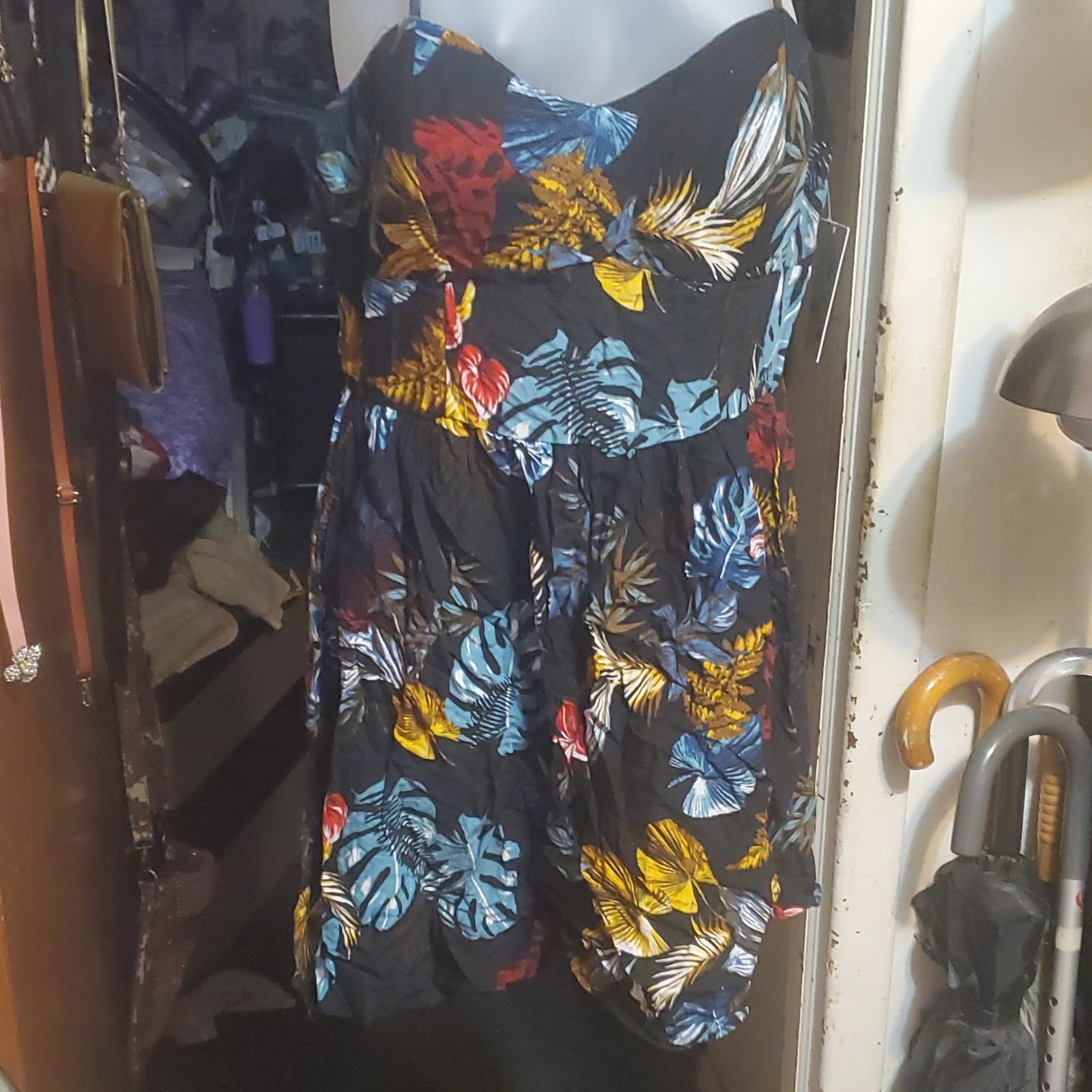 Pacific Vibes Women's Floral Strappy Romper Size L Black - photo 2