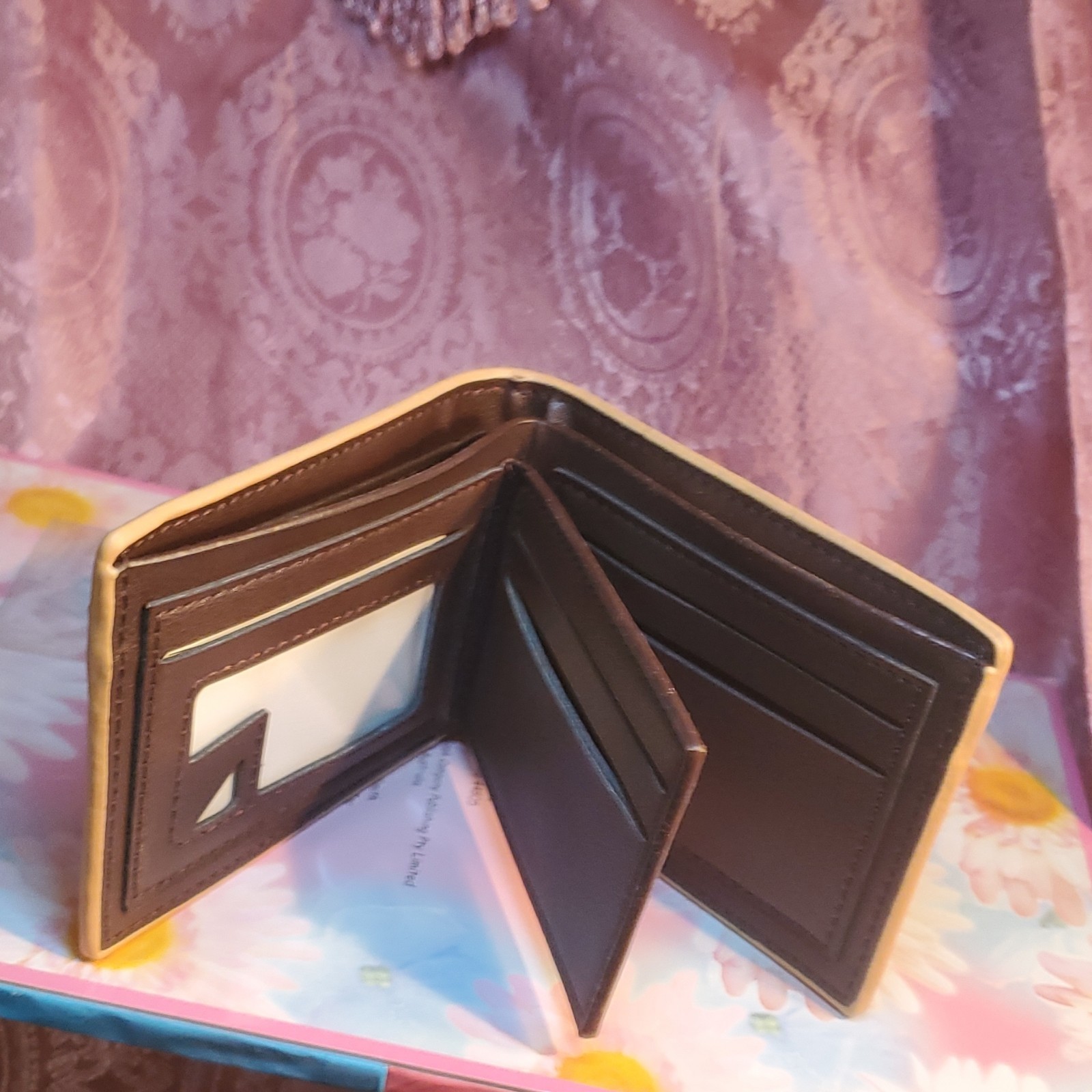 Men's Wallet with Contrast Trim, Card Slots, ID Window - photo 3