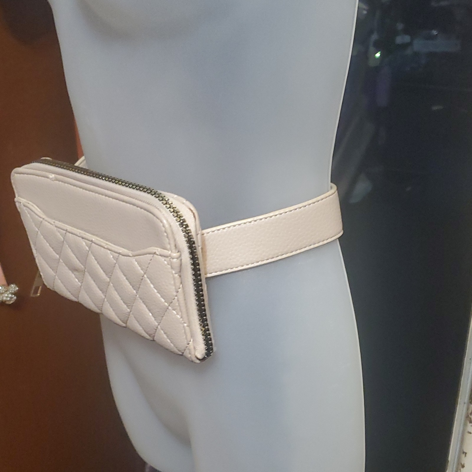 Cellphone Holder + Beige Quilted Waist Pack - photo 3