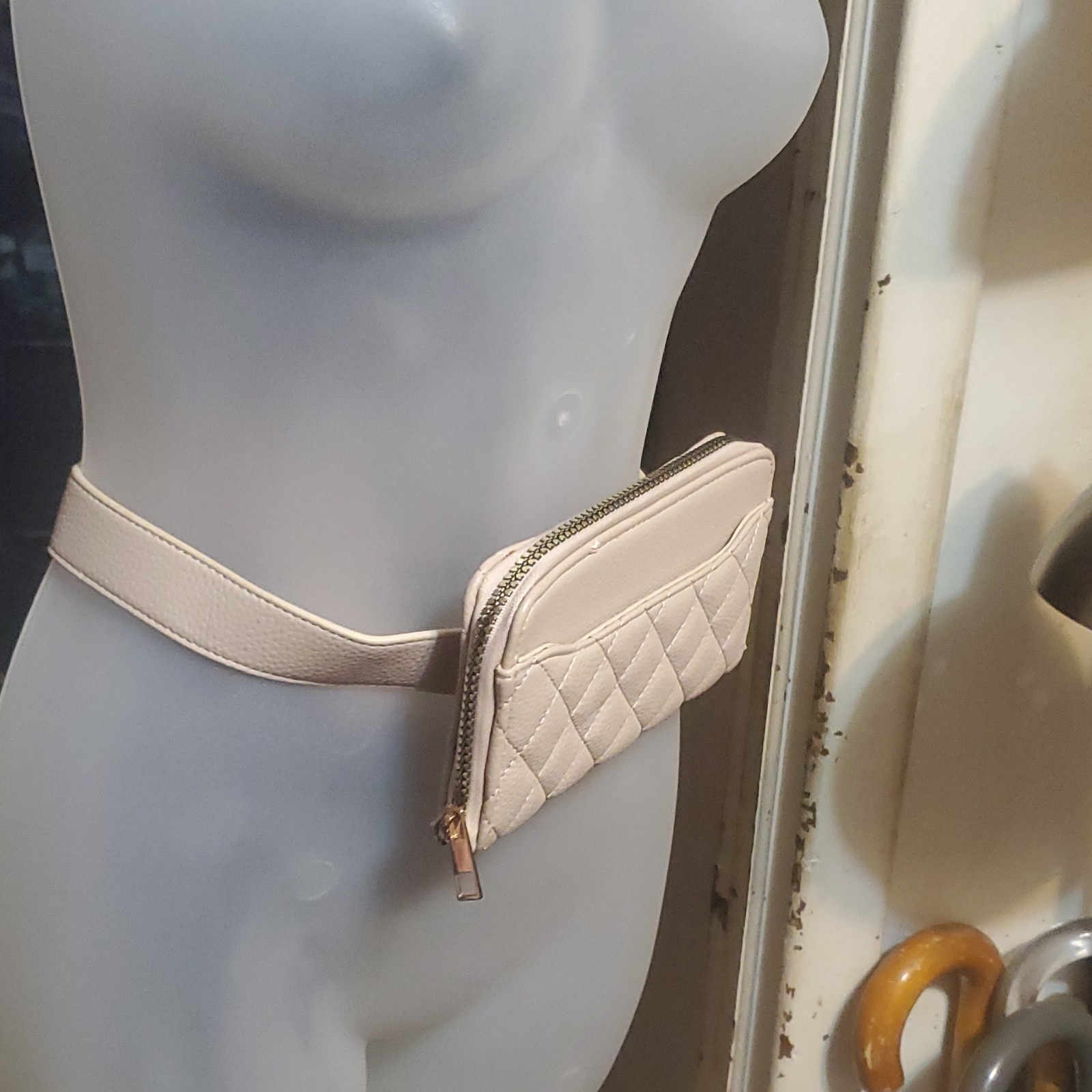 Cellphone Holder + Beige Quilted Waist Pack - photo 5