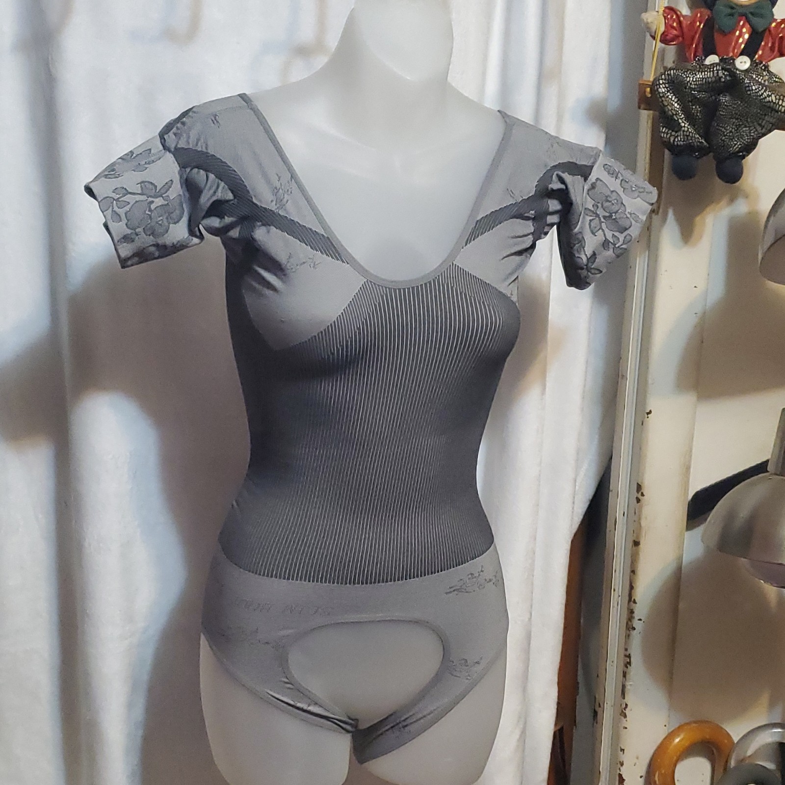Slim Body Gray Floral Shapewear Bodysuit - Women S / Girls L