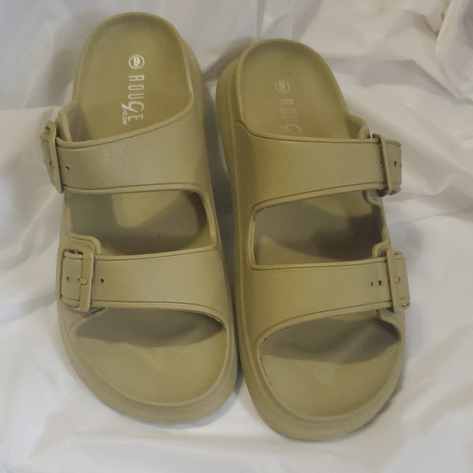 Rouge Slide Sandals Beige Buckle Adjustable Womens Size 9
