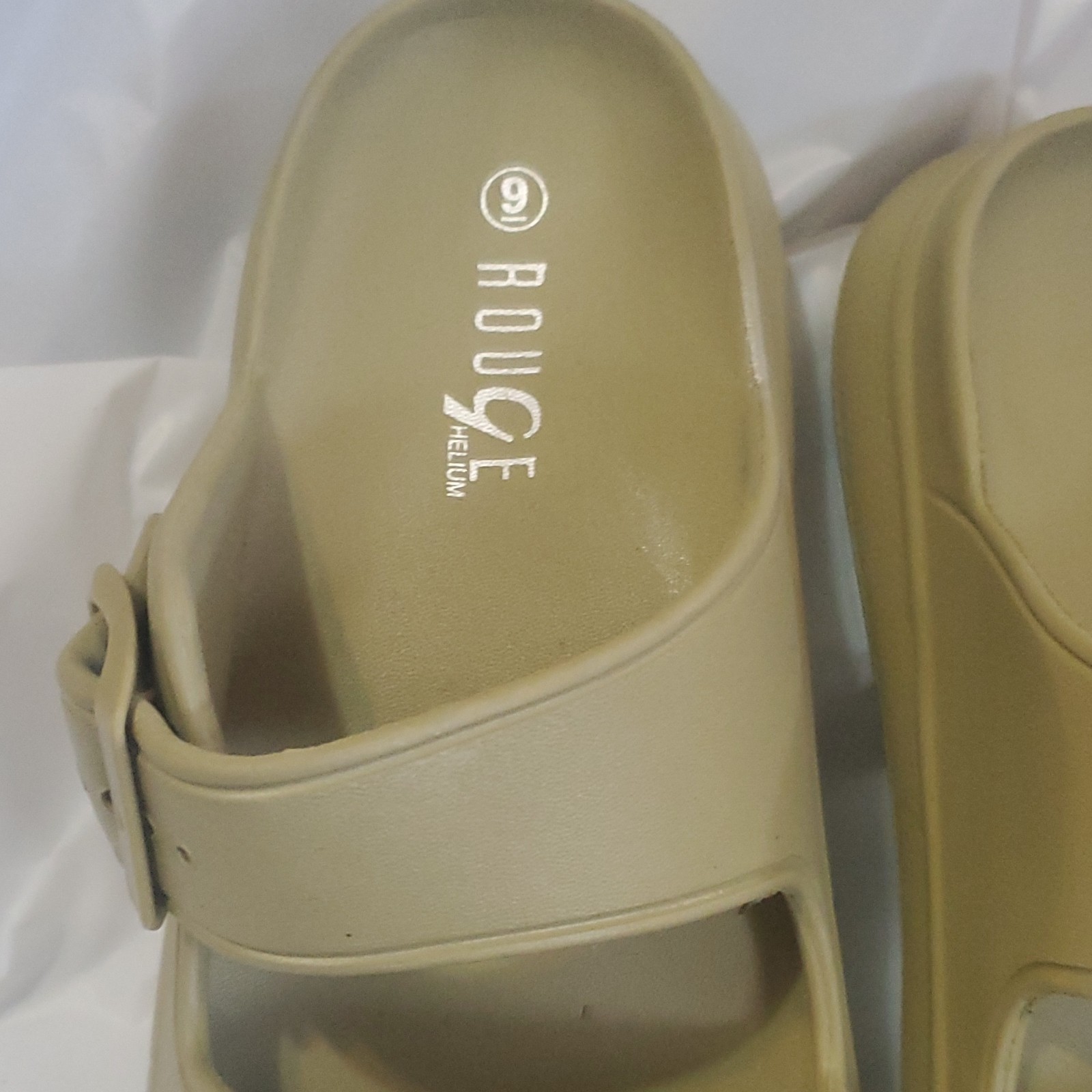 Rouge Slide Sandals Beige Buckle Adjustable Womens Size 9 - photo 3