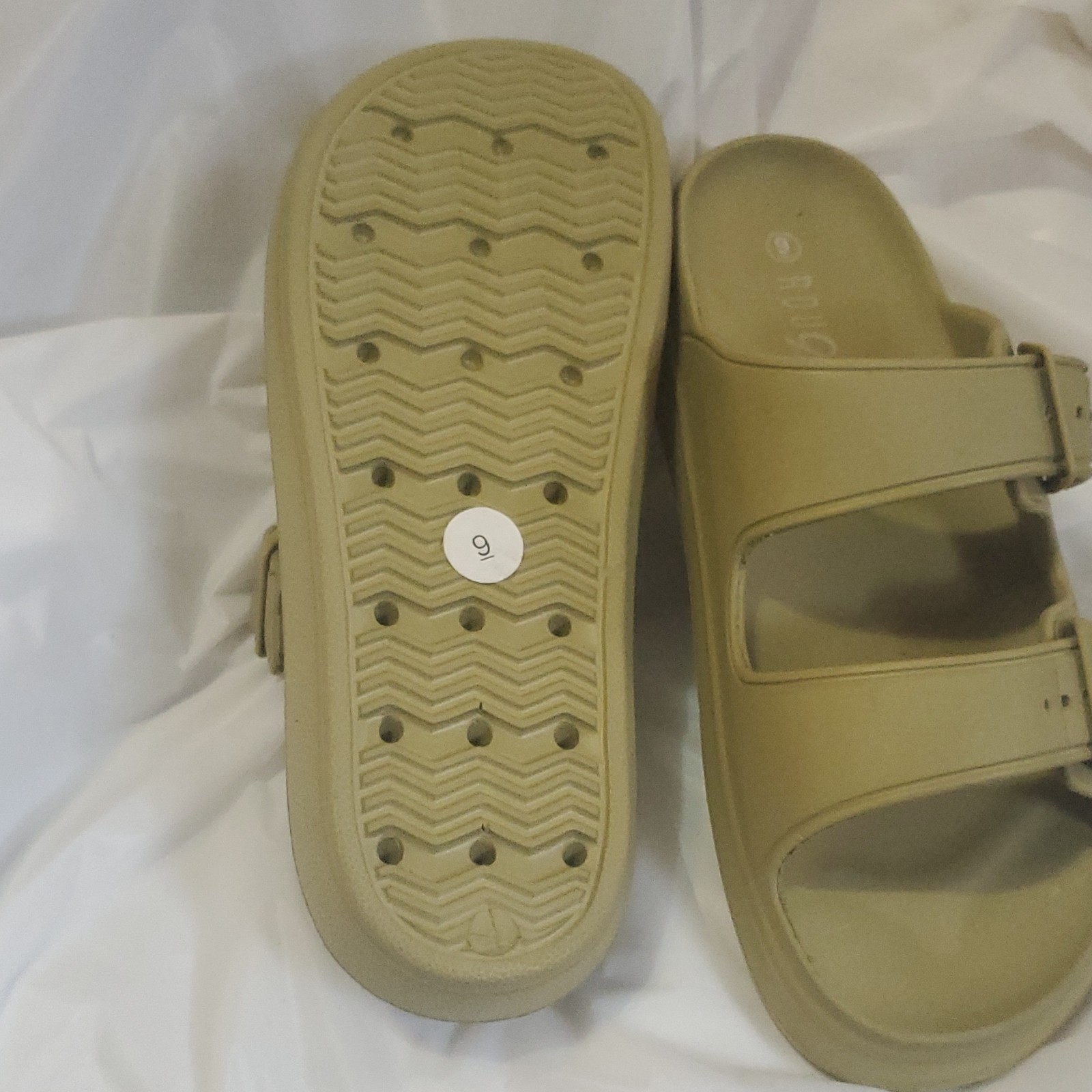 Rouge Slide Sandals Beige Buckle Adjustable Womens Size 9 - photo 4