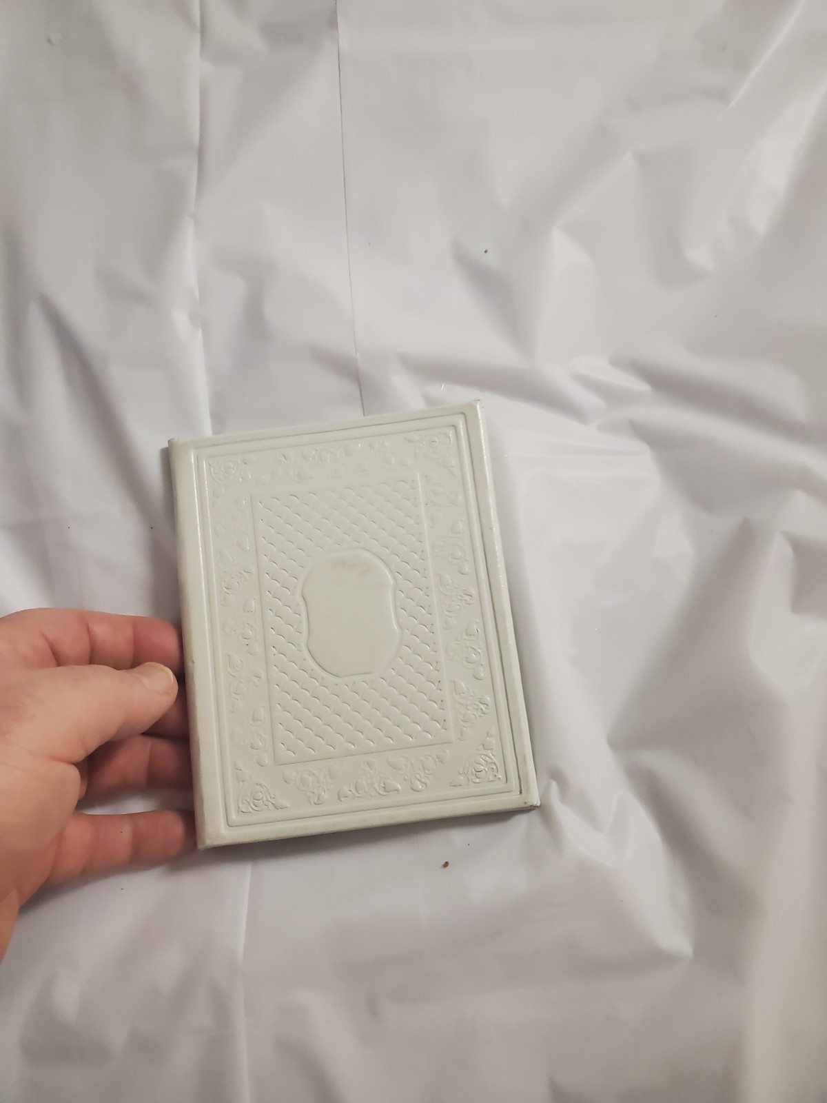 Tefilat HaDerech Hebrew Traveler's Prayer Book White Cover Judai - photo 3