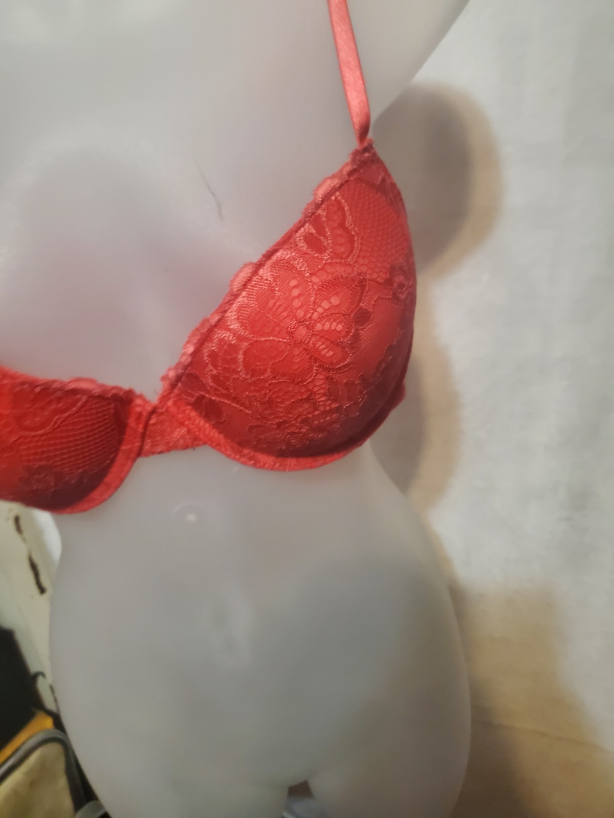 Red Push Up Bra - Wacoal 32C - photo 5