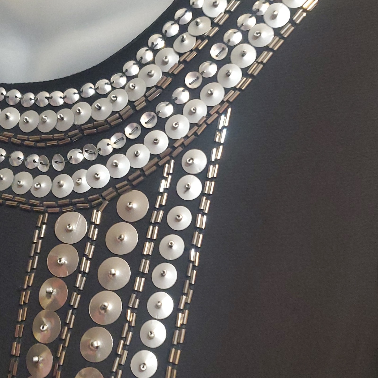 Guess Black Silver Sequin Chiffon Cropped Cap Sleeve Party Blous - photo 2