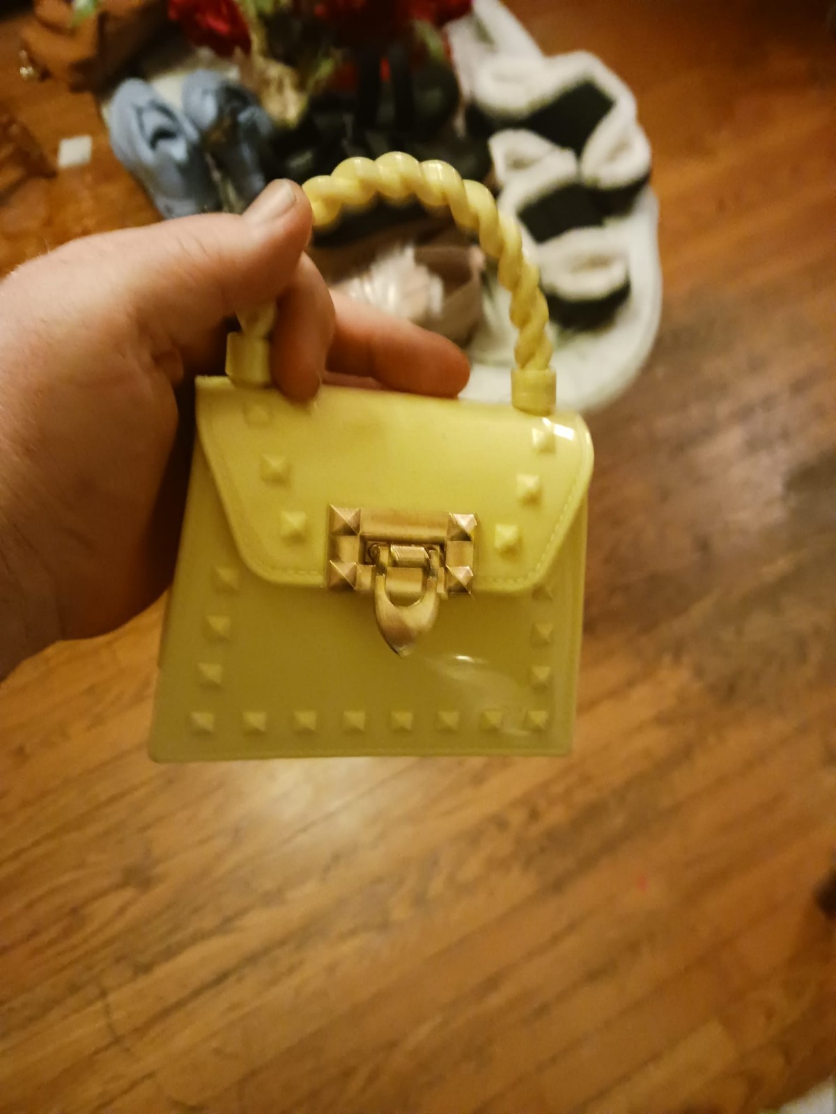 Yellow Plastic Studded Doll Bag Accessory - photo 2