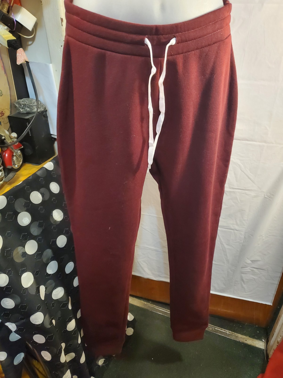 Love Burgundy Size M Sweatpants Drawstring Tapered Leg Elastic W