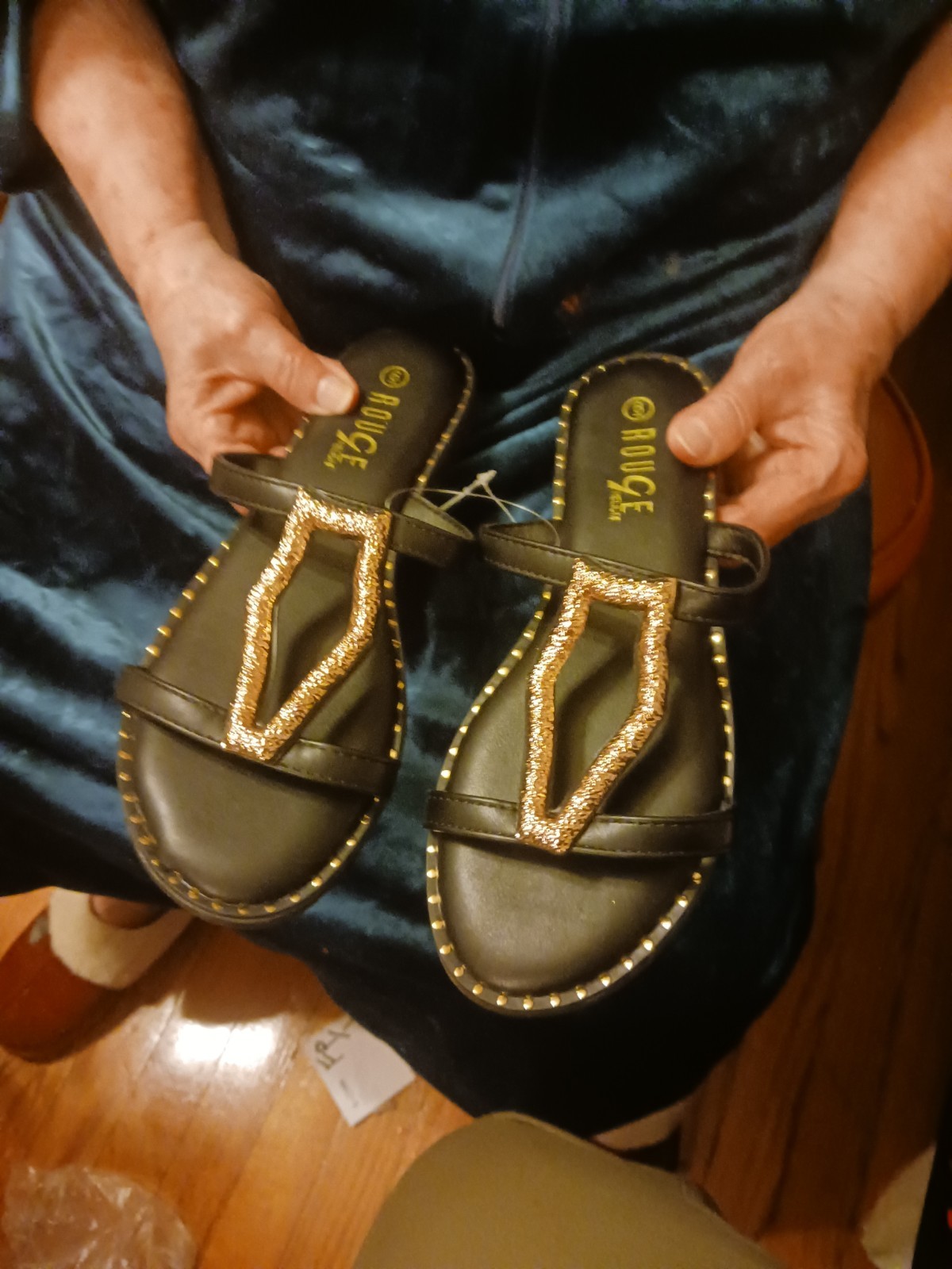 Rouge Helium Flat Sandals Black Gold Studded Slip On Womens Size