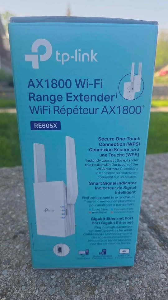 TP-Link Wi-Fi 6 Range Extender AX1800 RE605X - photo 2