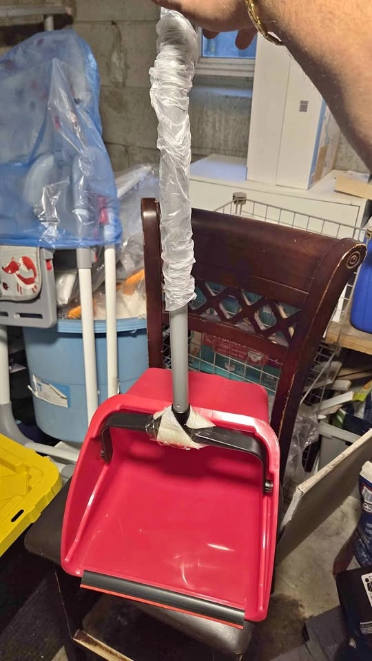 Red Stand Up Dustpan with Long Handle