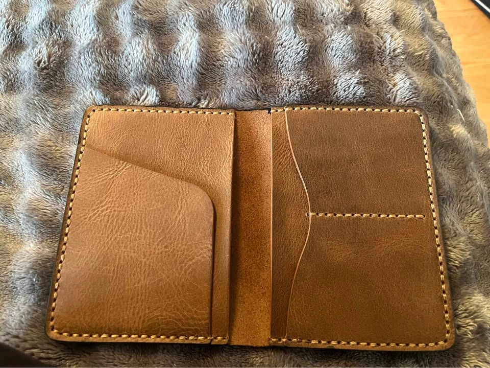 Passport holder - photo 2