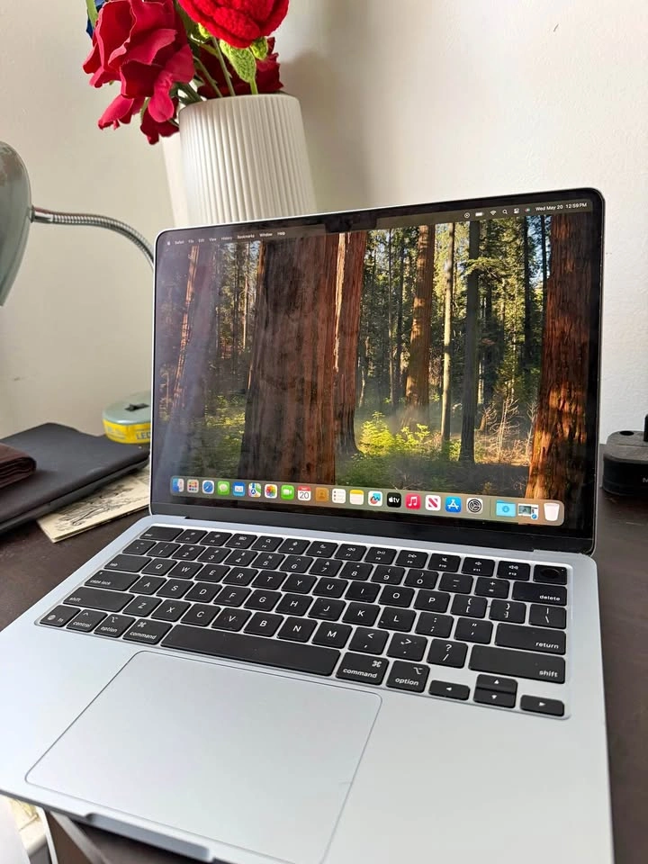 Apple MacBook Air 13.6" M4 16GB RAM (2025)