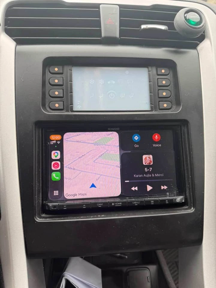 Wireless CarPlay / Android Auto Adapter – Brand New - photo 3