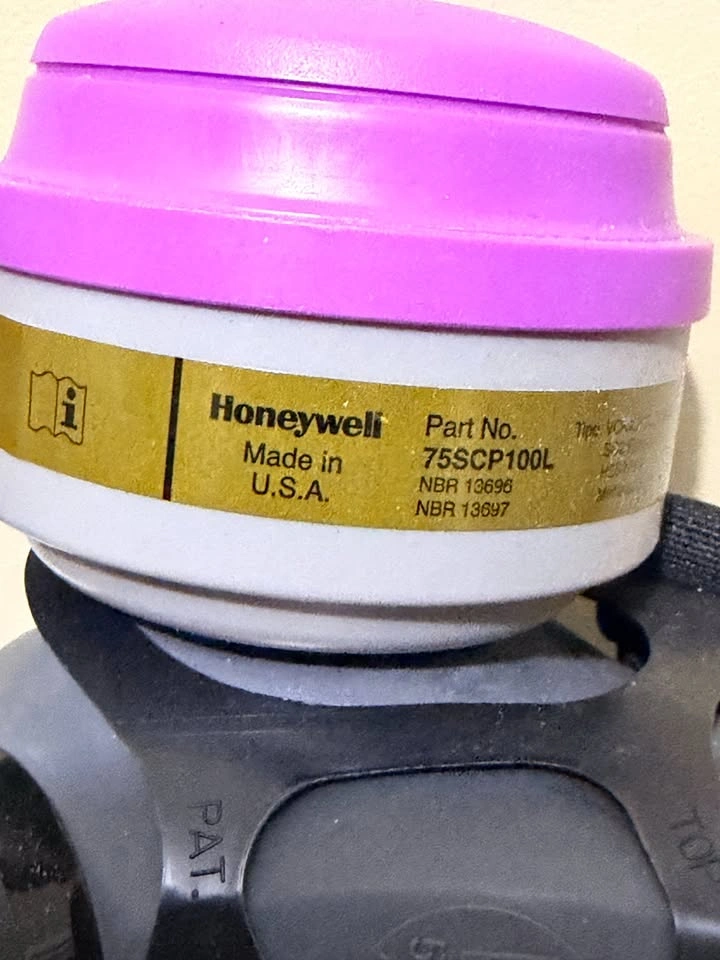 Honeywell Half Masks - Like New! - photo 2