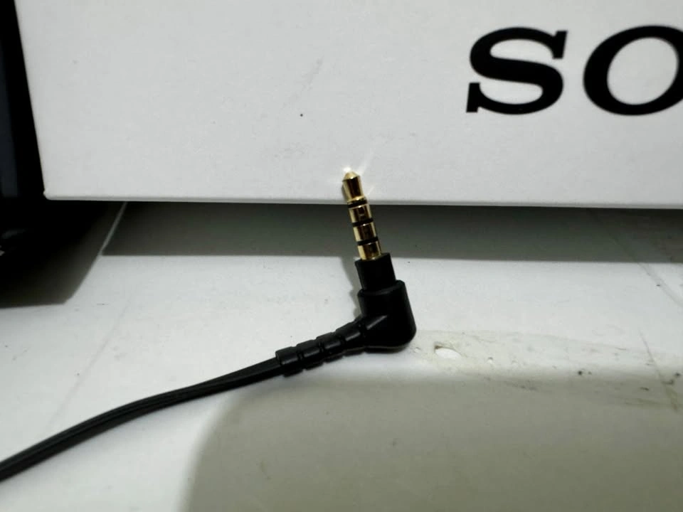 SONY Extra Bass WIRED Headphones - Great for Laptops/Desktops! - photo 5