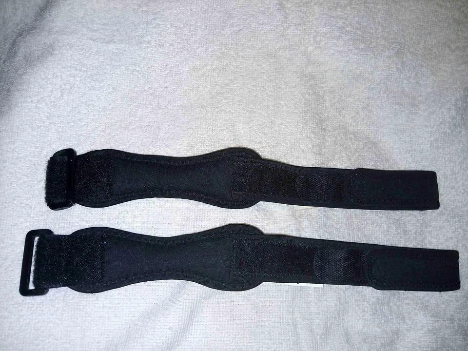 Strap and patella support knee braces - READ DESCRIPTION