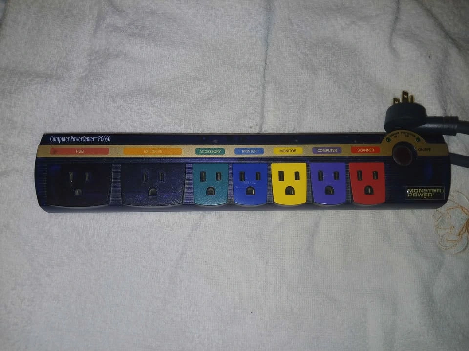 Monster PowerCenter PC650 Surge Protector - photo 2