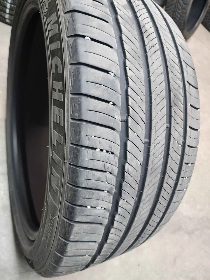 265/40 R22 Michelin Primacy Tour A/S All Season Tire - photo 2