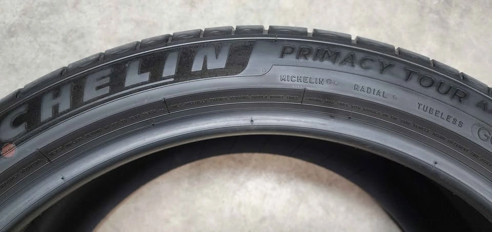 265/40 R22 Michelin Primacy Tour A/S All Season Tire - photo 4