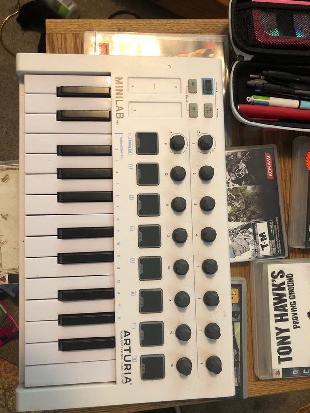 Arturia Minilab MIDI Controller