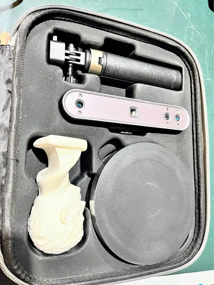 Revopoint POP 3 Plus 3D Scanner - Complete Premium Kit