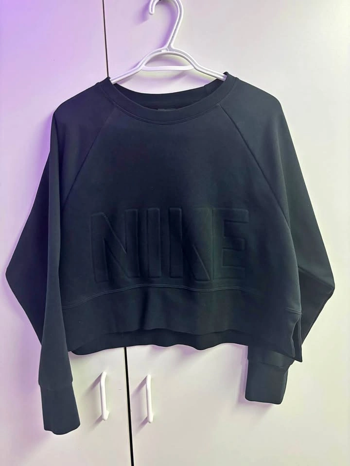 Nike Cropped Crewneck Dri-Fit Size S