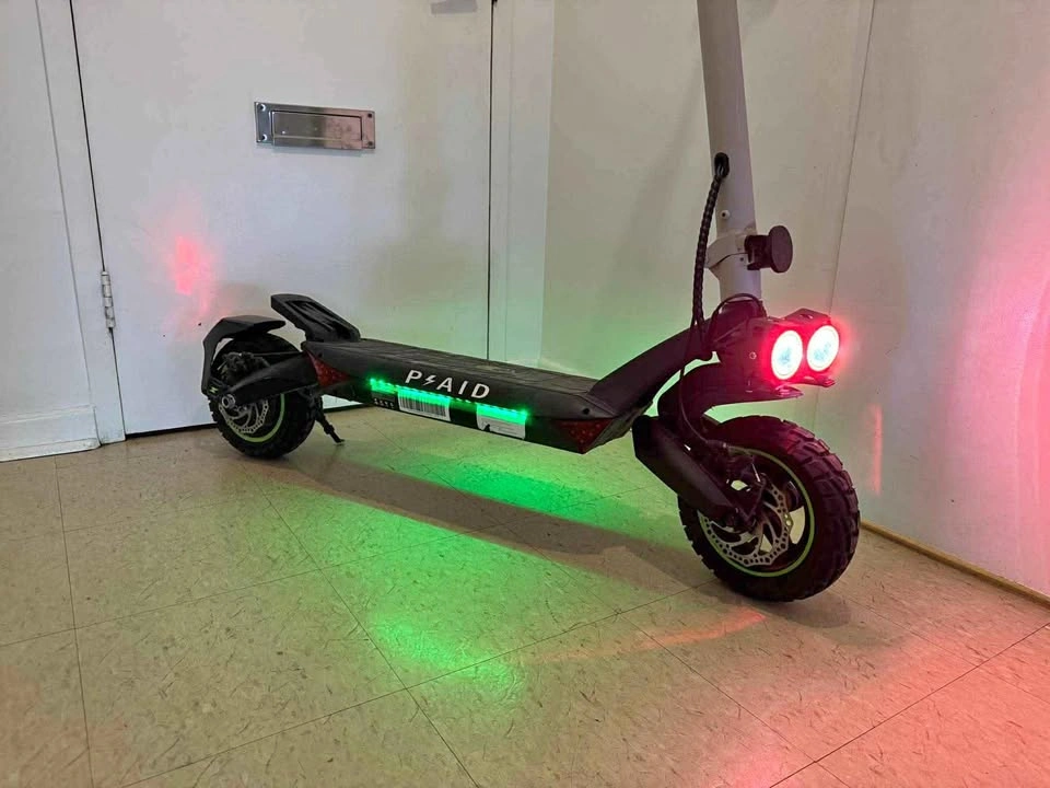 Gyrocopters Electric Scooter – Like New – $600 CAD