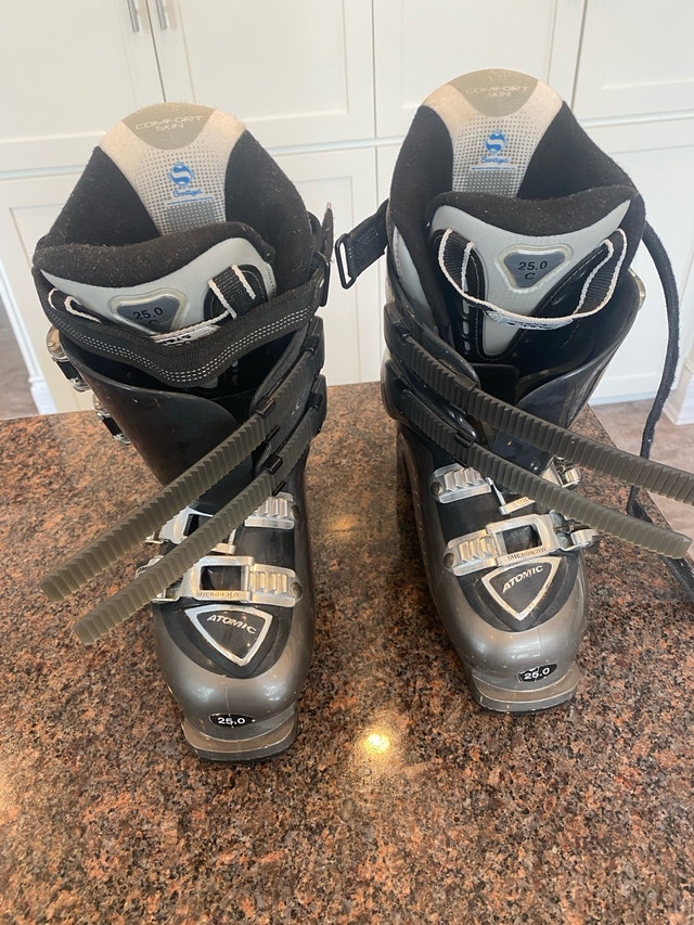 Woman Atomic Ski Boots 25C