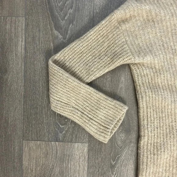 Aritzia Babaton Charter Sweater XXS - photo 4