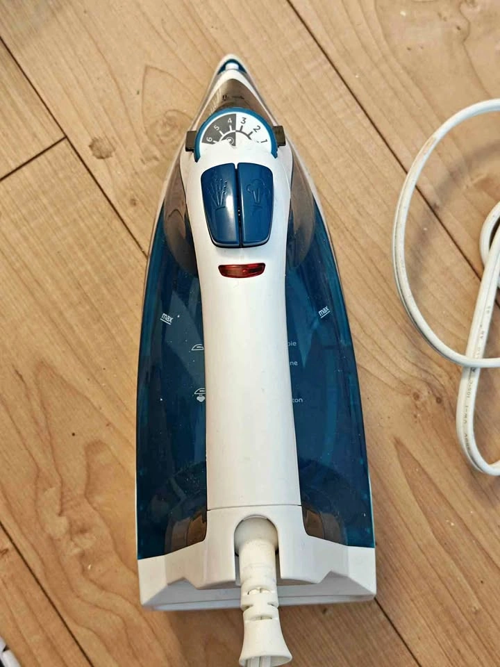 Black and Decker Iron