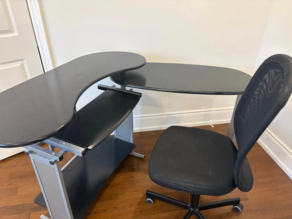 L-Shaped Computer Desk and Mesh Office Chair Set - photo 3