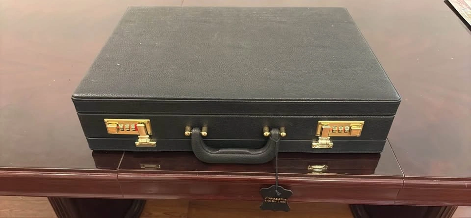Cavalier Black Briefcase w Combo Locks - photo 3