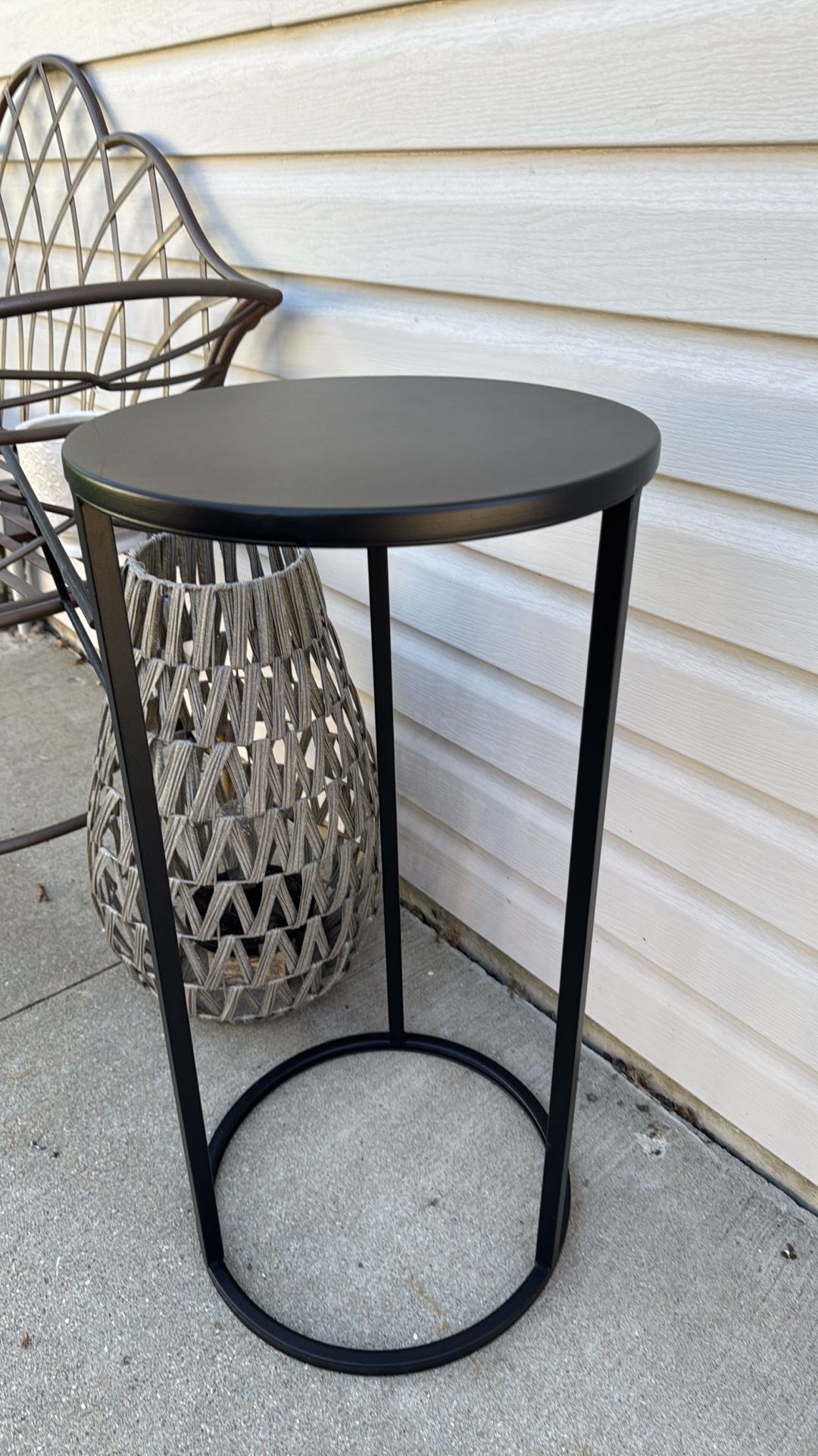 Black Metal Table NEW - photo 3