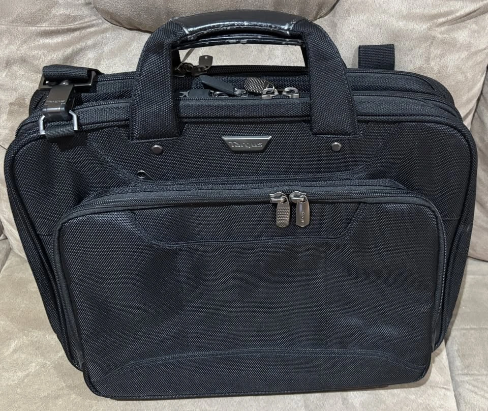 Targus Laptop Bag 14” Corporate Traveler Briefcase - photo 4