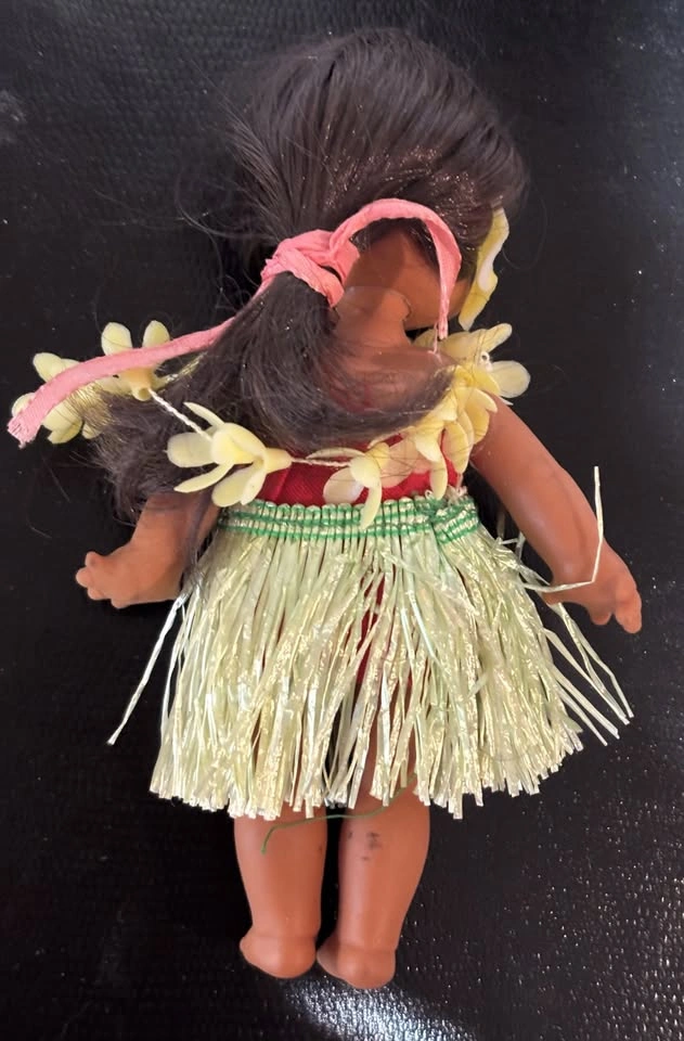 Vintage Hawaiian Hula Doll - photo 2