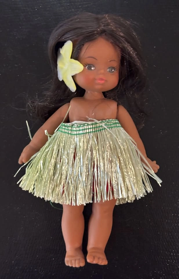 Vintage Hawaiian Hula Doll - photo 5