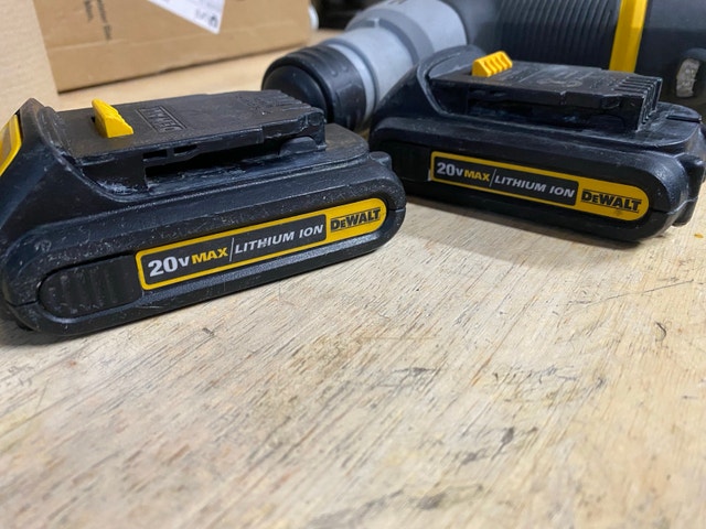 Dewalt Atomic Brushless 20V 5/8" SDS Rotary Hammer - photo 5