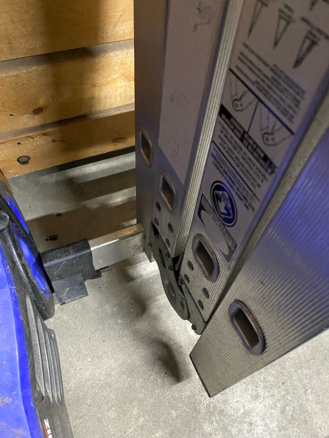 12ft Articulating Ladder - photo 4