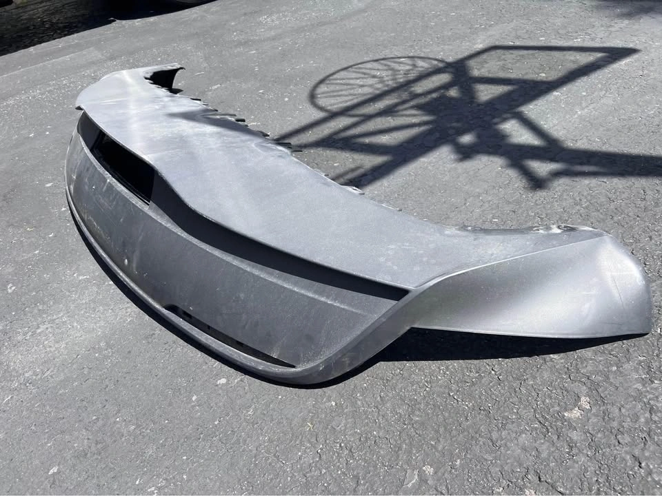 2023 Tesla Model Y Rear Bumper - photo 2