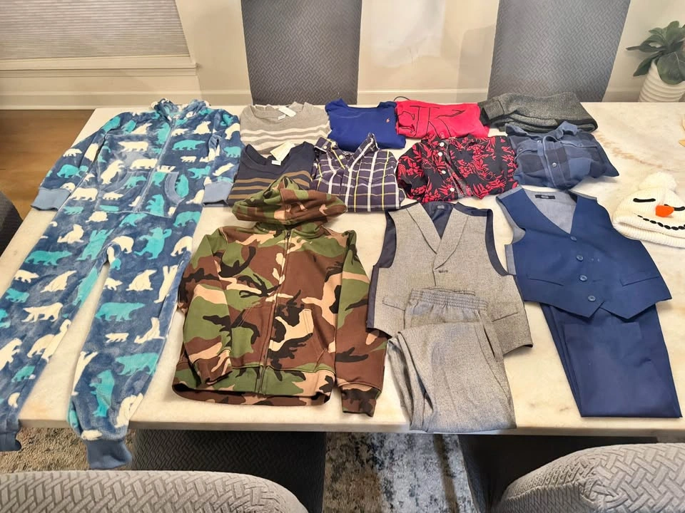 Assorted boys clothes size 6-7. - photo 3