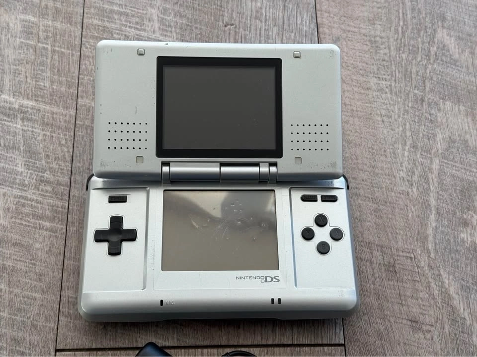 Nintendo DS Phat - photo 3