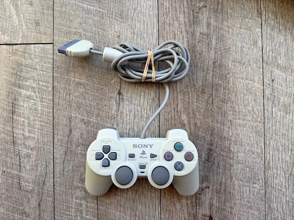 PlayStation One controller